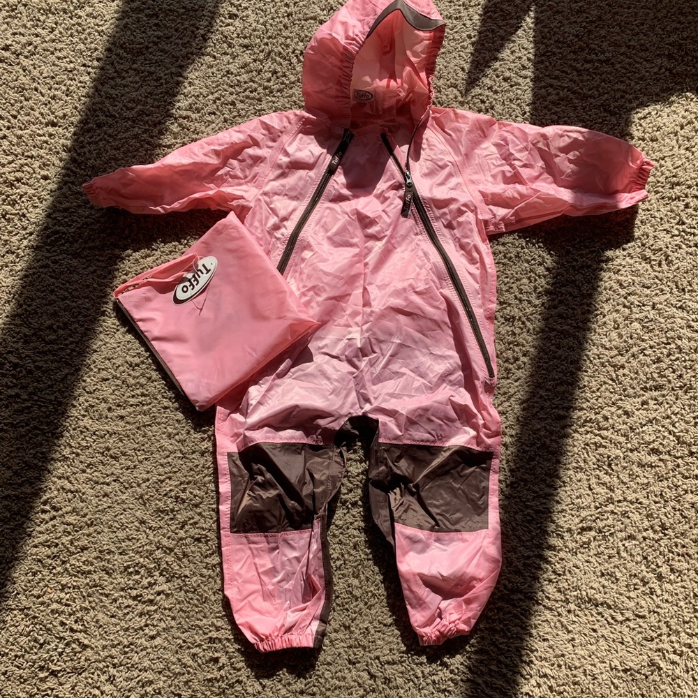 NWT Tuffo rain suit 5T pink